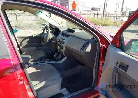 2010 Ford Focus Se z USA, uszkodzony, nr VIN 1FAHP3FN5AW296009